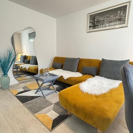 Cosy Modern Flat With Garden Lejlighed Birmingham Eksteriør billede