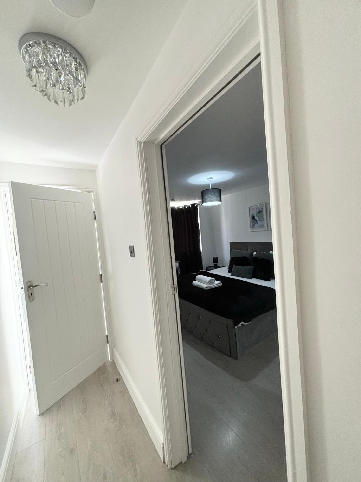 Cosy Modern Flat With Garden Lejlighed Birmingham Eksteriør billede