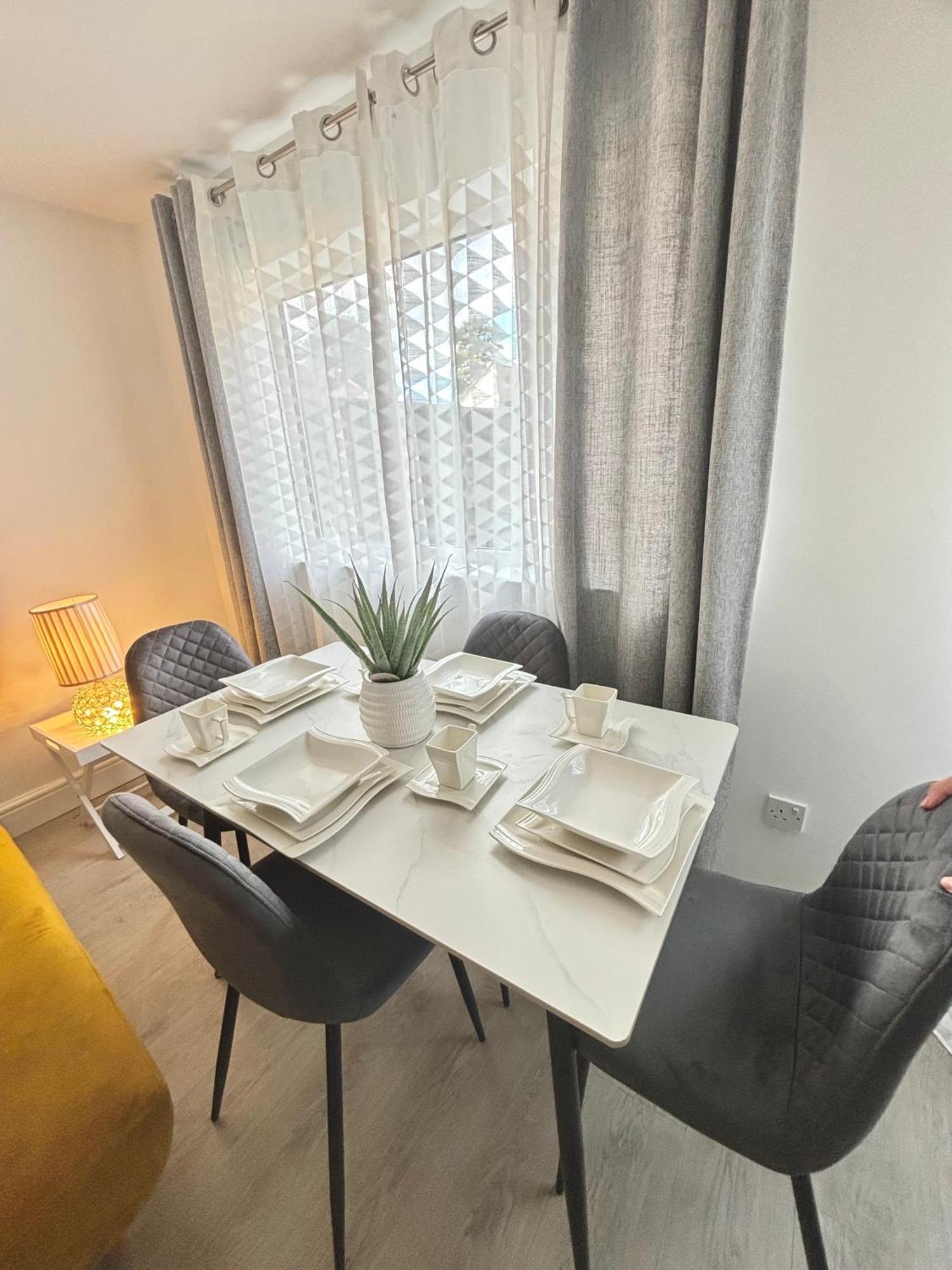 Cosy Modern Flat With Garden Lejlighed Birmingham Eksteriør billede