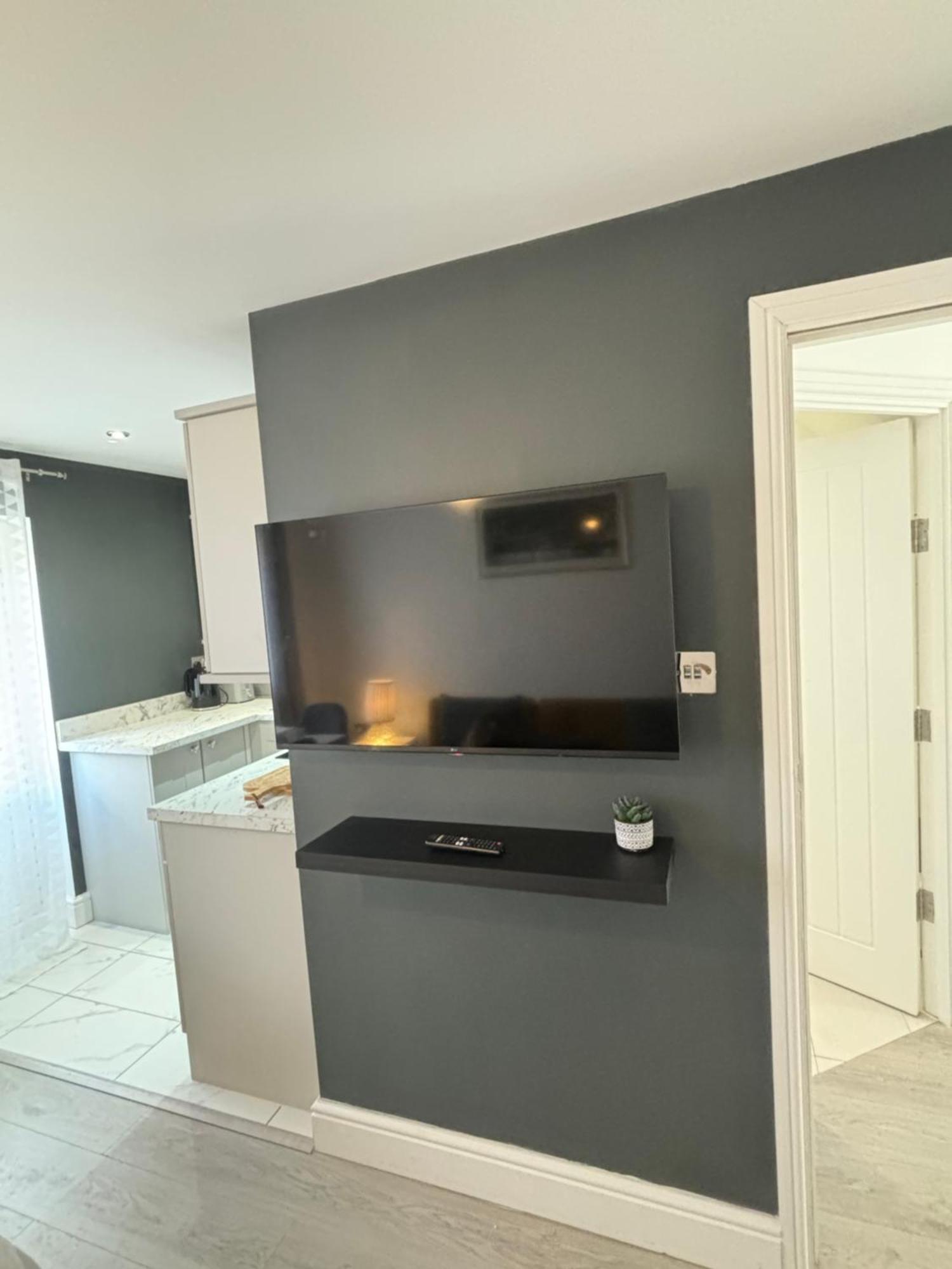 Cosy Modern Flat With Garden Lejlighed Birmingham Eksteriør billede